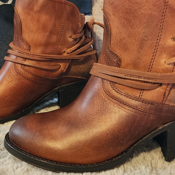 Freebird Casey by Steven - Picture 4 of 11